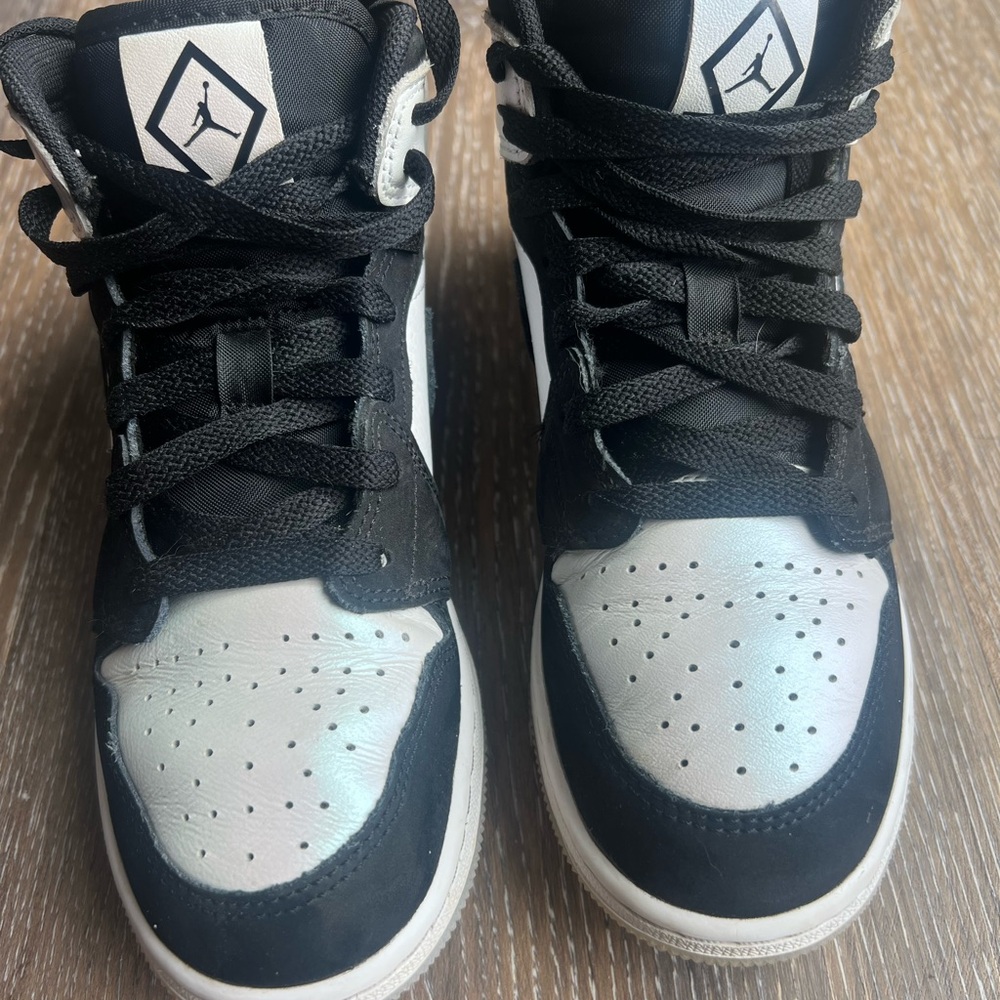 Nike Kids Sneakers Black White - Picture 2 of 6